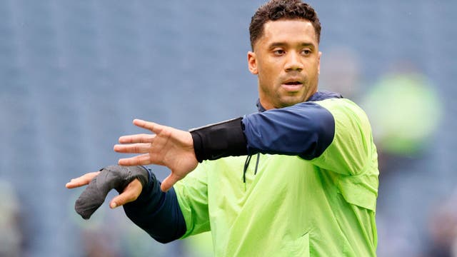 Status of QBs dominates discussion as Seahawks visit Packers