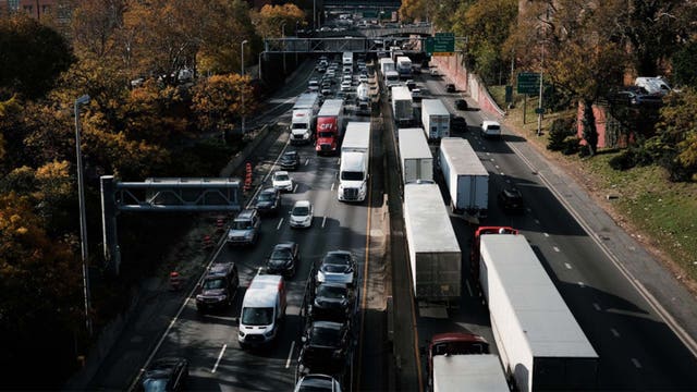 Northbound I-405 closure this weekend in Kirkland for paving