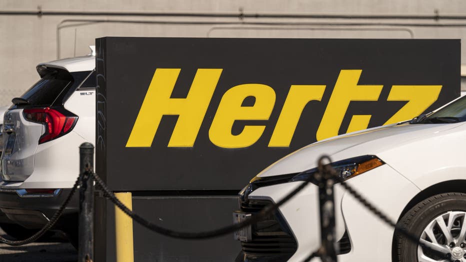 Hertz Orders 100,000 Tesla Electric Vehicles