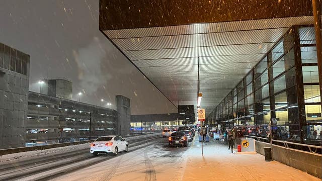 Hundreds of flights delayed, canceled at SEA, likely more to come amid Wednesday snow