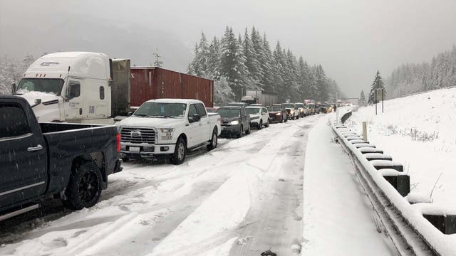 Eastbound lanes of I-90 over Snoqualmie Pass reopened