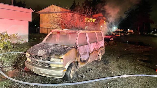 1 killed, 2 hurt when van catches fire in Lakewood