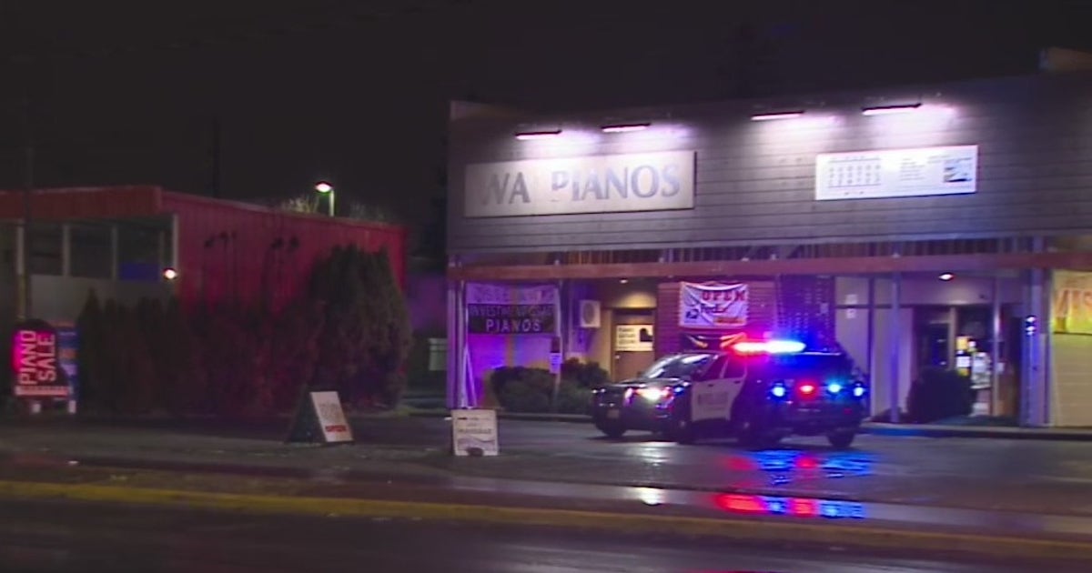Police: Armed robbery suspect shot, killed by victim | FOX 13 Seattle