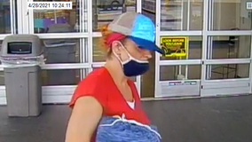 Help police identify women accused of injuring mom in front of baby and robbing her