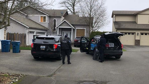 Edmonds Police at scene of domestic violence standoff, no injuries reported