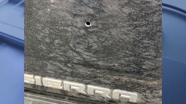 Troopers search for suspected shooter after road rage incident on SR-18 in Issaquah