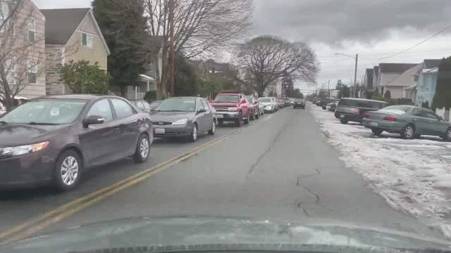 Video shows huge line of cars for COVID-19 testing in Everett as US shatters case count record