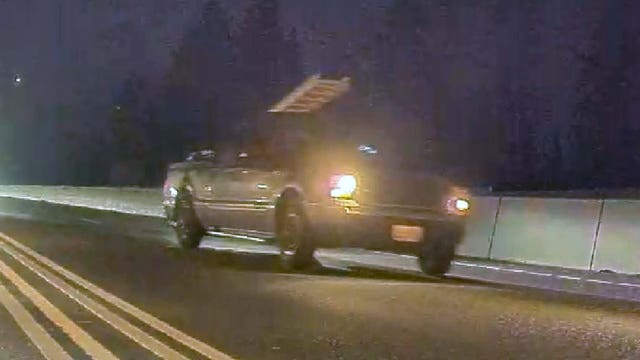 WSP seeks help identifying suspect in I-405 rollover crash