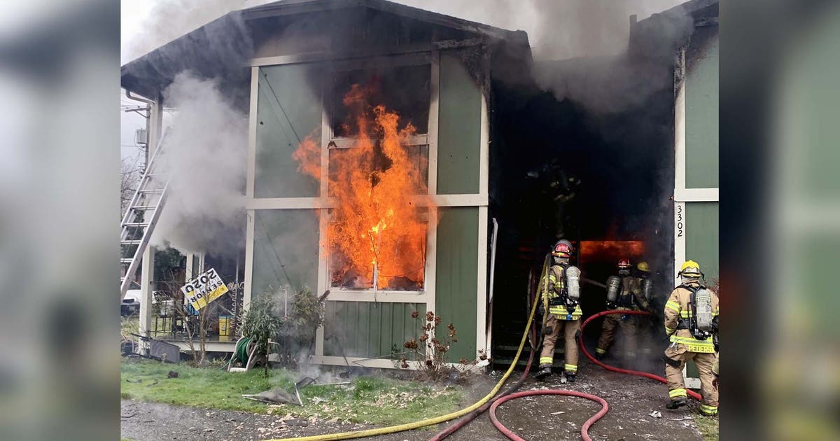 13 people displaced in Tacoma apartment fire | FOX 13 Seattle