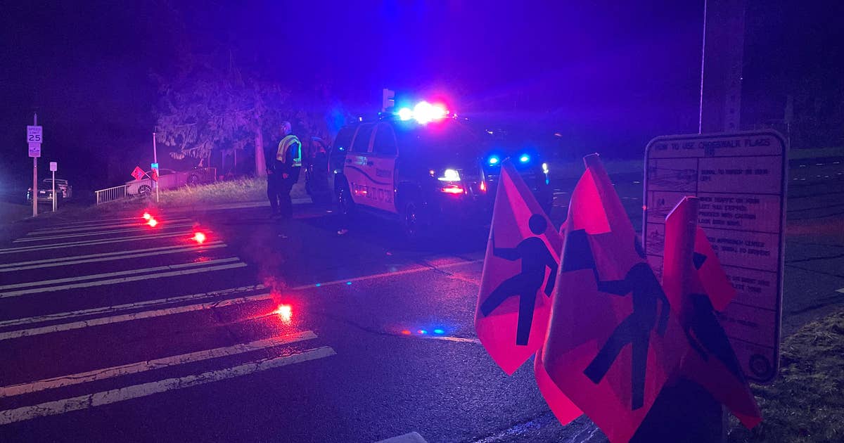 1 person killed in 2-car crash in Renton | FOX 13 Seattle