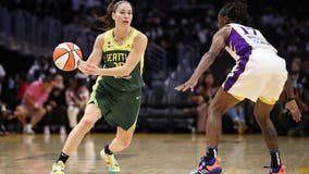 Sue Bird re-signs with Storm for 2022 season