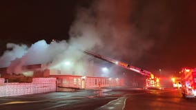 Crews contain fire at Lakewood warehouse