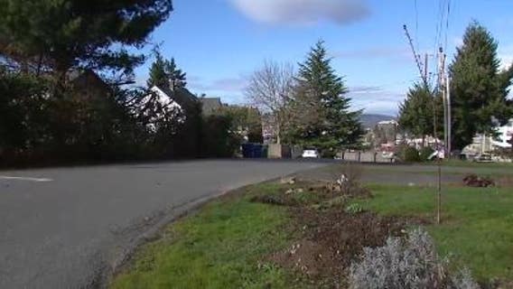 Police: Man shot in the back in Renton