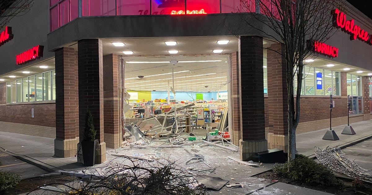 Walgreens entrance smashed in Seattle's Columbia City FOX 13 Seattle