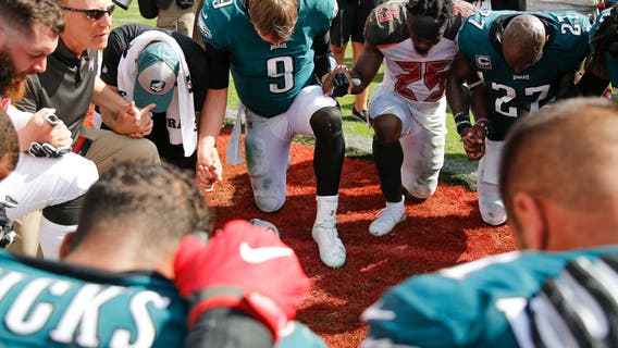 Eight current, former NFL players file brief in support of fired Bremerton coach Joe Kennedy