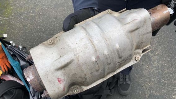 Everett Police arrest catalytic converter theft suspect a block away from crime scene