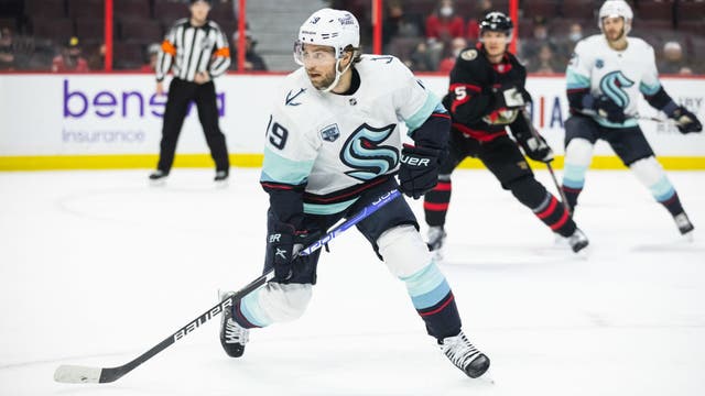 Kraken trade Calle Jarnrok to Flames for three draft picks