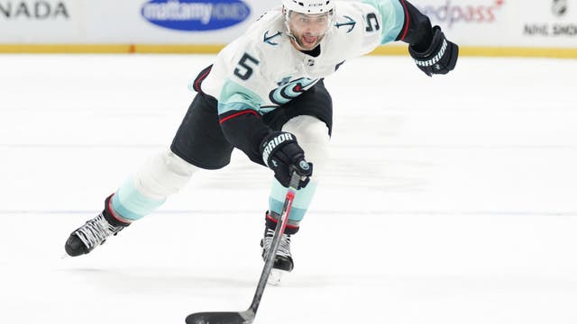 Mark Giordano waiting through uncertainty of trade discussions