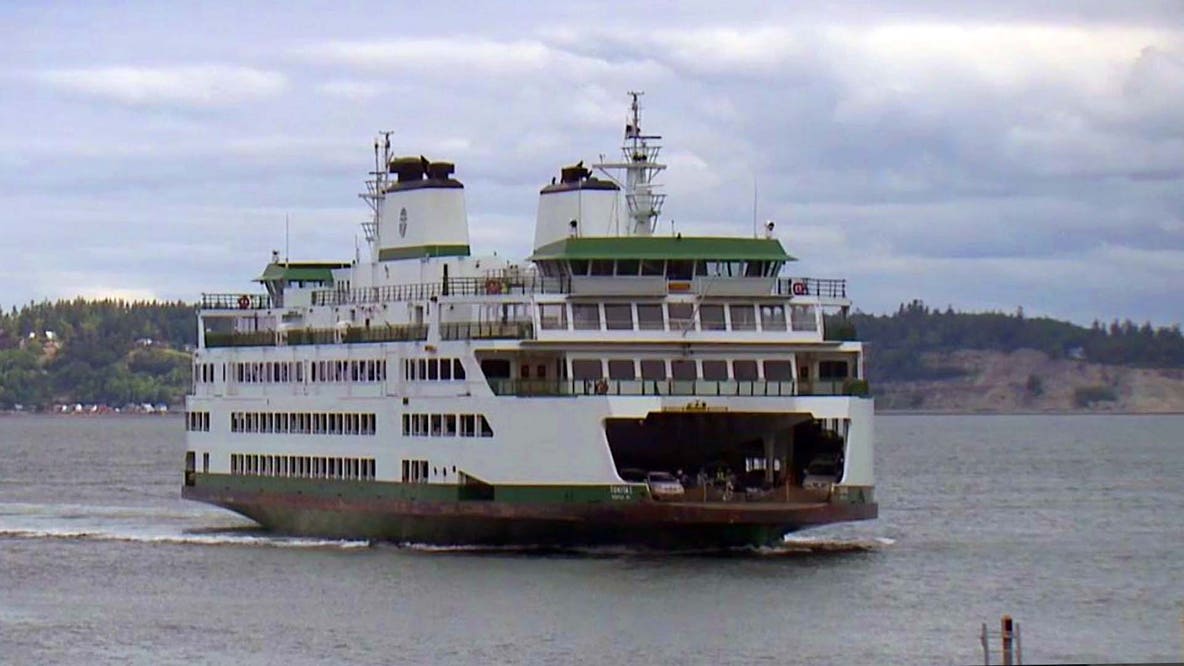 LIVE UPDATES: Crew shortage cancels several Washington State Ferries routes