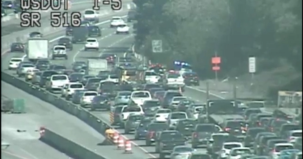 One killed in deadly crash on I-5 in Kent | FOX 13 Seattle