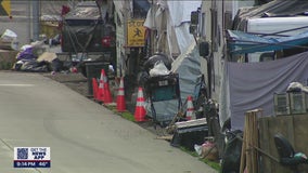 'I have seen a couple T-bone accidents:' West Seattle neighbor raises concern over RVs blocking visibility