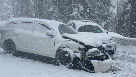 Snoqualmie, Stevens Pass reopened following snow, spinouts