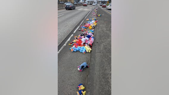'Toy Story': Stuffed animals mysteriously found scattered on Oregon highway