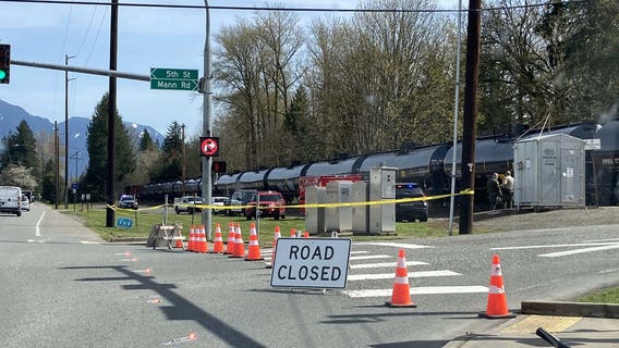 Man hit, killed by train in Sultan, deputies investigating