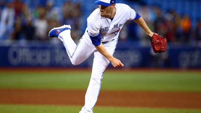 Reports: M's shut down Ken Giles with finger tendon injury