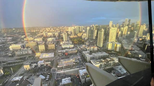 How'd it do that? Rainbow spotted atop Seattle's Space Needle goes full circle