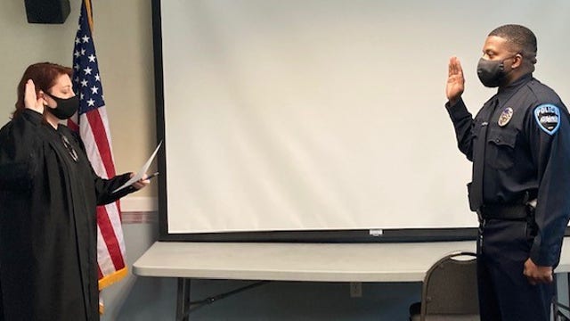 Docs: Off-duty Auburn cop crashed into taxi before hitting, killing 65-year-old man in Seattle