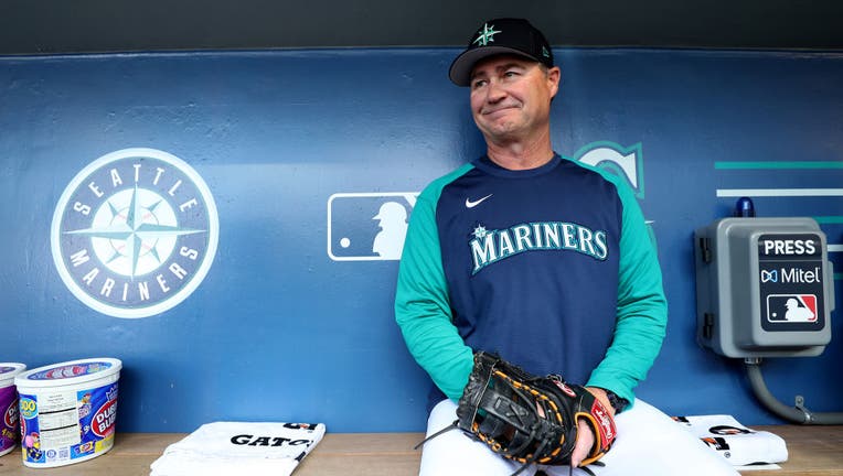 Seattle Mariners manager Scott Servais, bench coach Manny Acta test  positive for COVID
