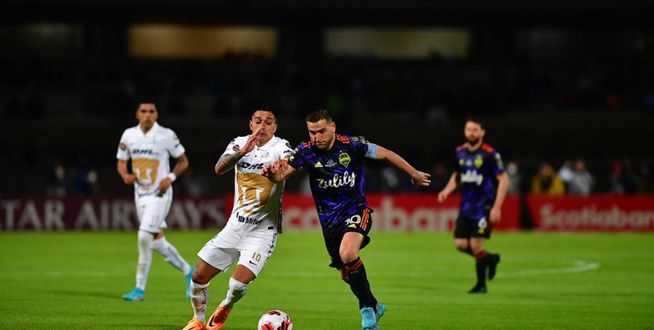 Sounders and Pumas play wild 2-2 draw 1st leg of CCL final