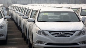 Hyundai recalls 215,000 Sonatas; faulty hoses can leak fuel
