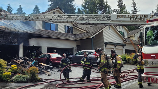 Crews knock down building fire in Bellevue, homeowners make it out safely