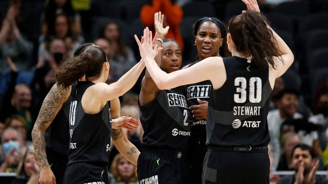 PHOTOS: Seattle Storm defeat Minnesota Lynx 97-74