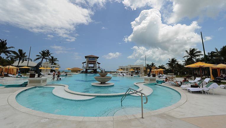 Sandals Emerald Bay Celebrity Golf Weekend - Golf Pairings and Pool Party