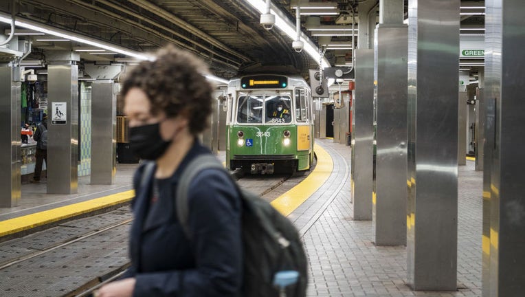 bc047d44-Transit Systems Grapple With Mask Rules As TSA Lifts Mandate