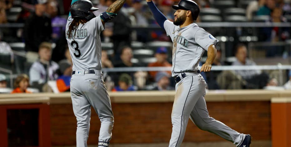 Struggling Mariners make roster moves; Abraham Toro to IL
