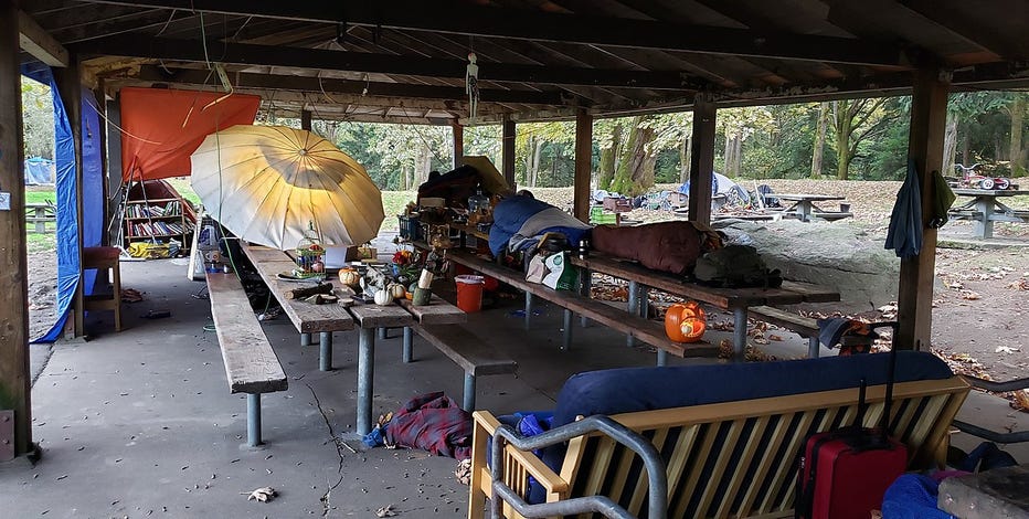 City sweeps homeless encampment at Woodland Park, park closed through the week