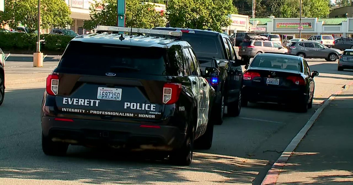 Police searching for suspect who stole car with 3-year-old inside | FOX ...