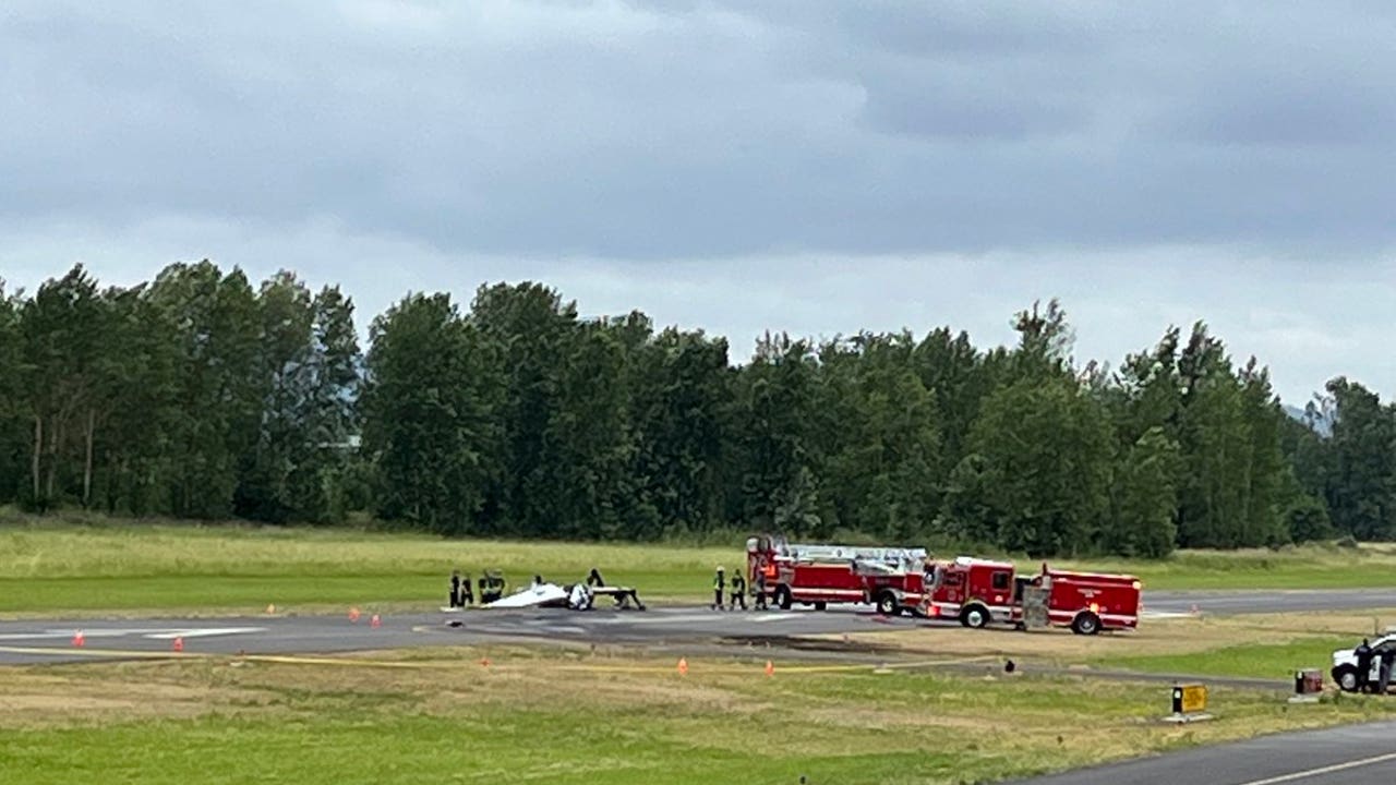 Pilot Killed In A Fiery Plane Crash In Vancouver, Investigation ...