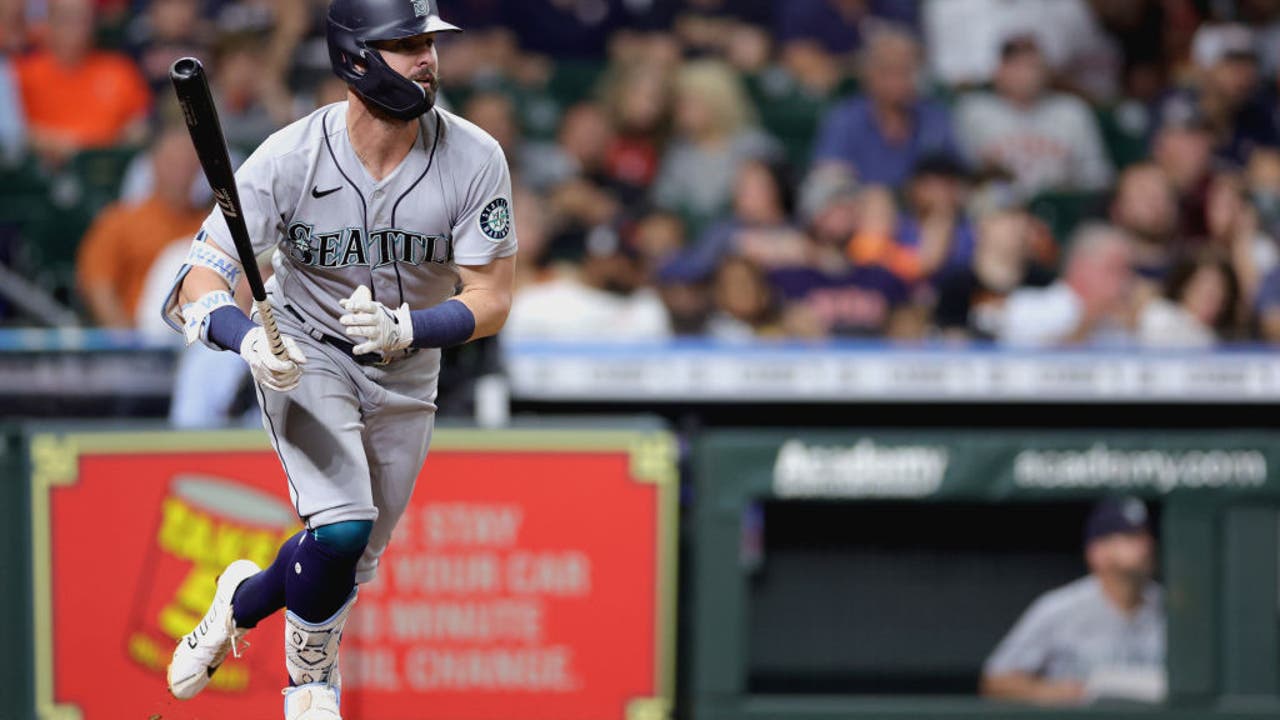 Mariners Reach Two-year Contract With Outfielder Jesse Winker | Flipboard