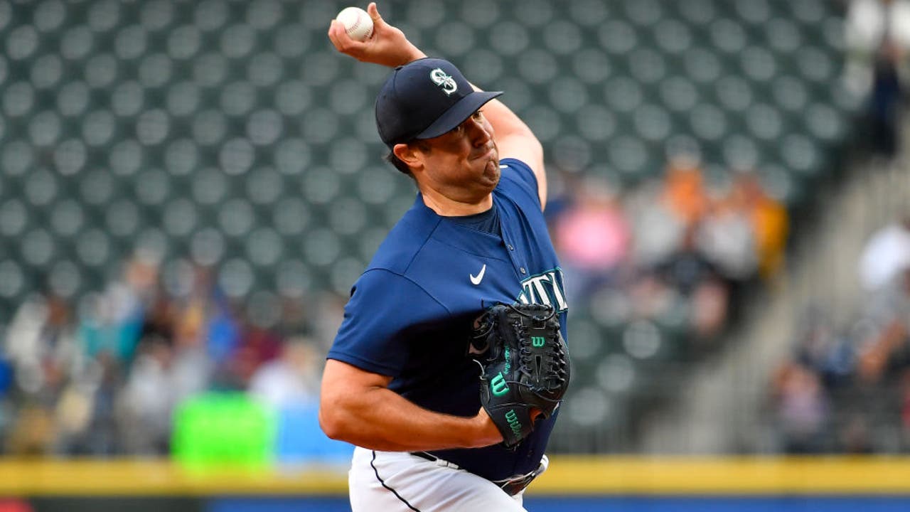 Robbie Ray shines, Jesse Winker lifts Mariners to 2-0 win over Orioles