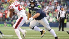Defensive tackle Bryan Mone signs extension with Seahawks
