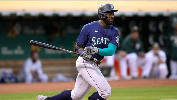 Los Angeles Dodgers claim Taylor Trammell from Seattle Mariners