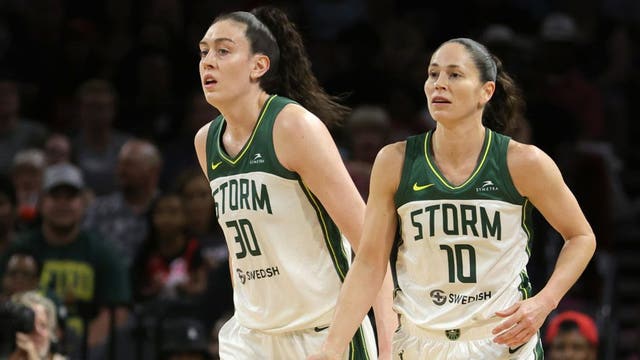 Stewart hit 4 3s, scores 25 to help Storm beat Fever 81-65