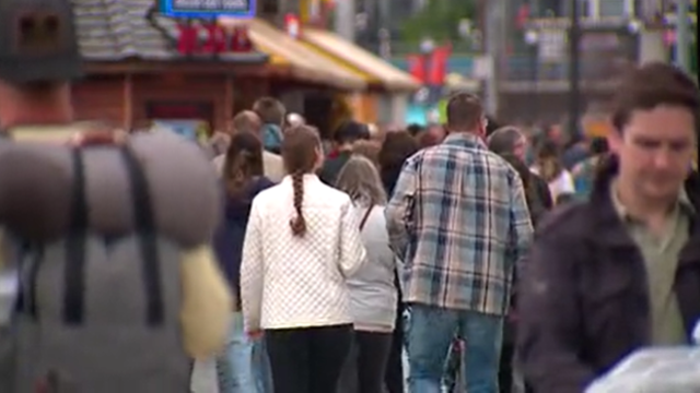 Crowds return to Seattle in levels not seen since the pandemic