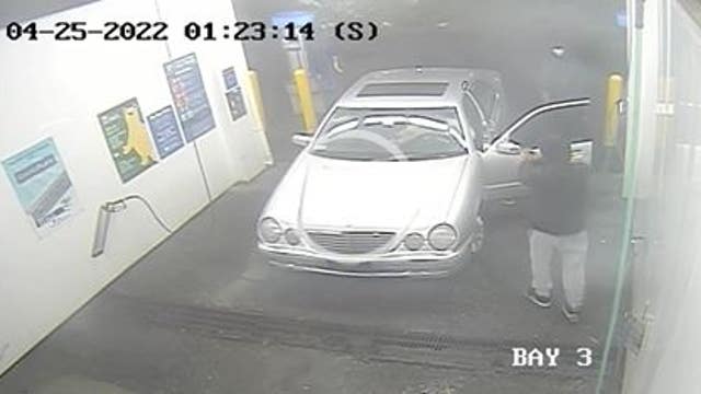 Seattle Police: 2 suspects shot a man, leaving him blind in one eye, during attempted carjacking