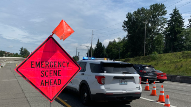 Northbound lanes of I-5 blocked near Lynnwood following DUI crash